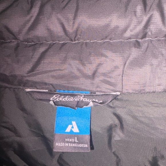 Eddie Bauer First Ascent Men's Lightweight Puffer Jacket - Picture 9 of 10